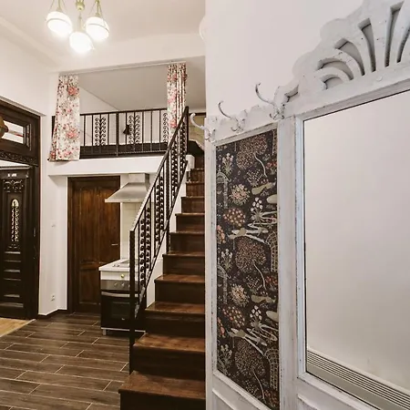 The Chapel - History, Tradition, Luxury * Budapeszt