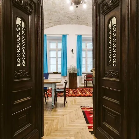 The Chapel - History, Tradition, Luxury アパート